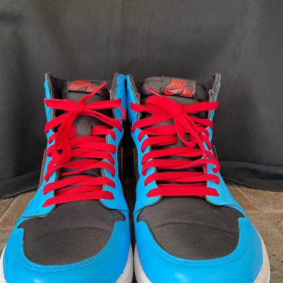 Custom Air Jordan 1 Retro High OG - Picture 8 of 13